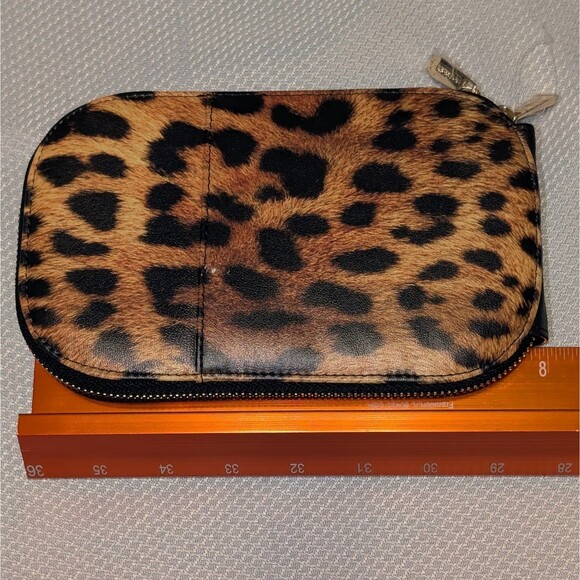 Monarque Leopard Cheetah Print Crossbody Wallet Purse New Imperfections NWOT - Picture 7 of 8